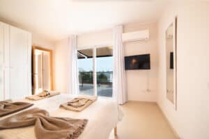 Schlafzimmer mit Meerblick