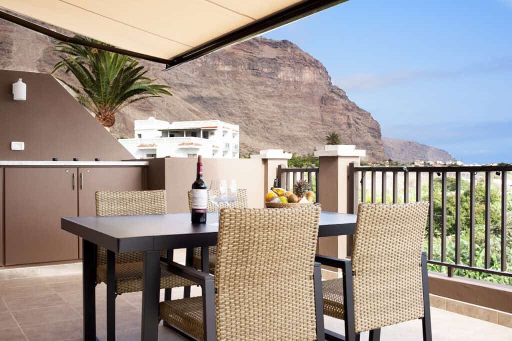 Ferienwohnung Valle Gran Rey „Maria y Mar“ – Dachterrasse mit Berg- und Meerblick